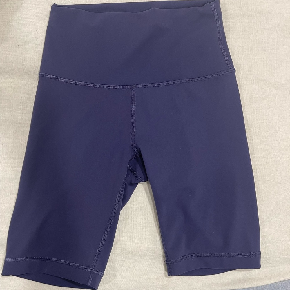 LULULEMON PURPLE ALIGN SHORTS SIZE 4